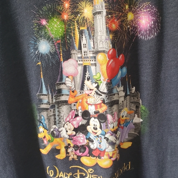 Disney Parks Disney World Short Sleeve Graphic Tee Shirt Size Small/Medium? - Picture 2 of 2